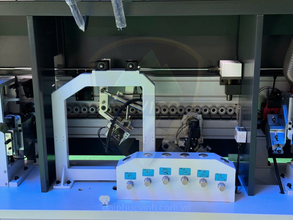 Bo góc 2 đầu ván