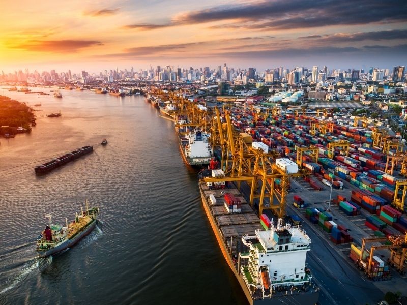 Tuyển nhân viên xuất nhập khẩu