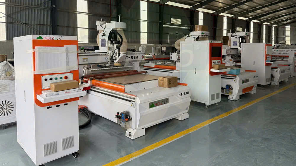 Máy cnc gia công gỗ tại Đại Phúc Vinh CNC Hà Nội