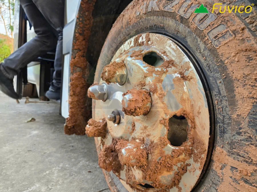 HỘI MÁY CHẾ BIẾN GỖ VIỆT NAM VÀ FUVICO - ĐẠI PHÚC VINH CNC HỖ TRỢ ĐỒNG BÀO MIỀN TRUNG SAU BÃO SỐ 10