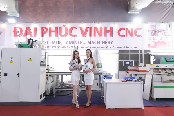 triển lãm máy chế biến gỗ cnc