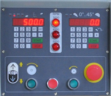 máy cưa bàn trượt 2 lưỡi thước điện tử