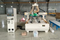 Máy CNC 4 Trục D2400: Gia Công Chi Tiết Cửa Gỗ Phức Tạp, Tự Động 6559