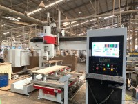 Tối Ưu Hóa Gia Công Góc Khúc: Máy CNC Trung Tâm 3D 5 Trục Với 3 Đầu Dao 5665