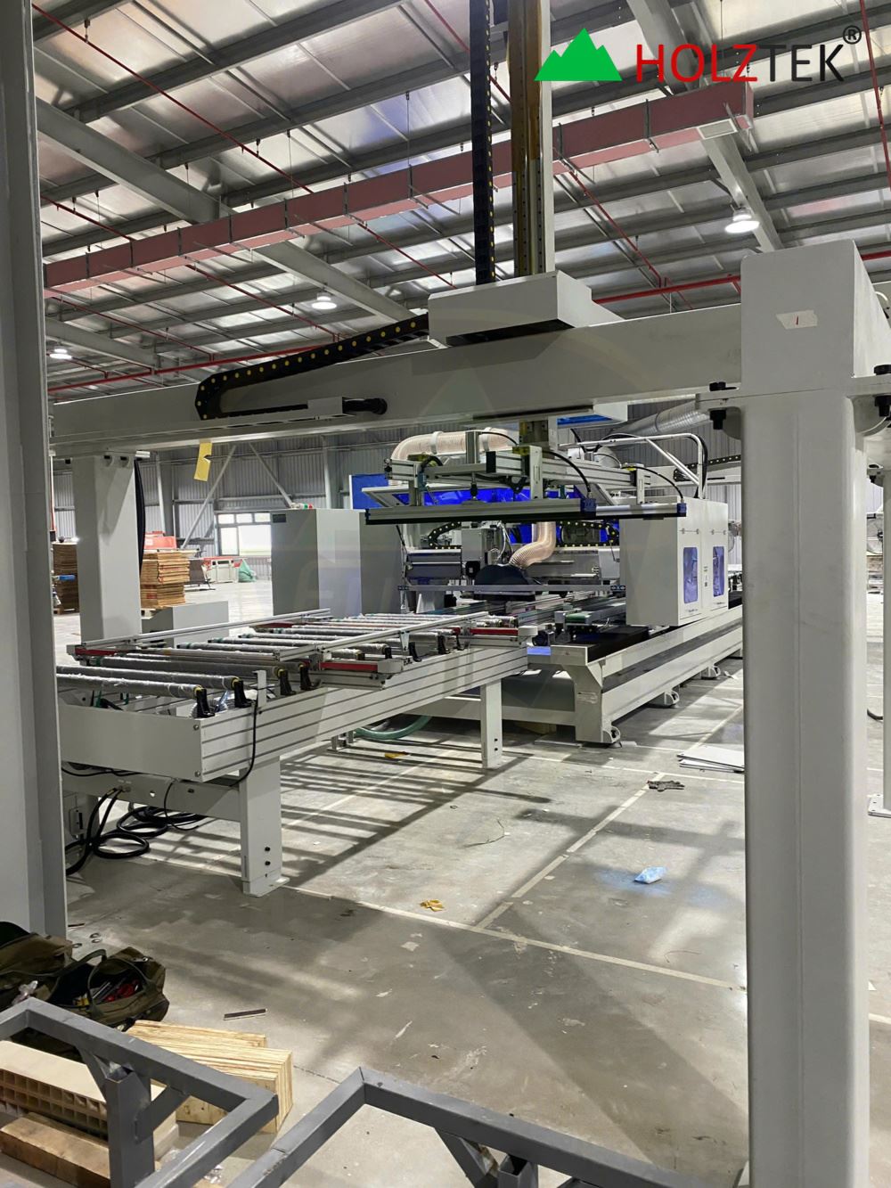 MÁY CƯA CNC CẮT 4 CẠNH CÁNH CỬA TỰ ĐỘNG HT-D2800S 18795 9215