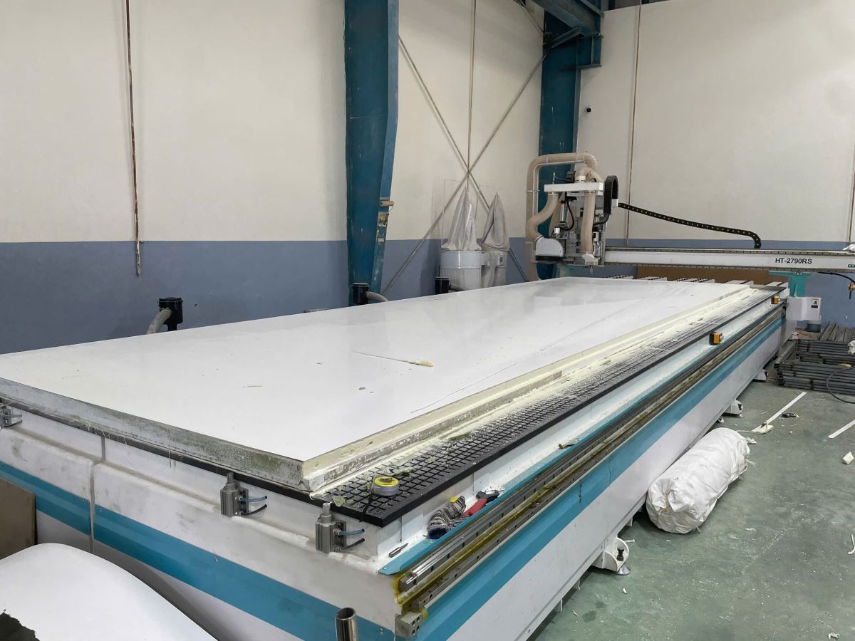 Máy phay CNC router thay dao tự động bàn lớn kết hợp trục cưa xoay đa hướng HT-2790RS 97687 9332